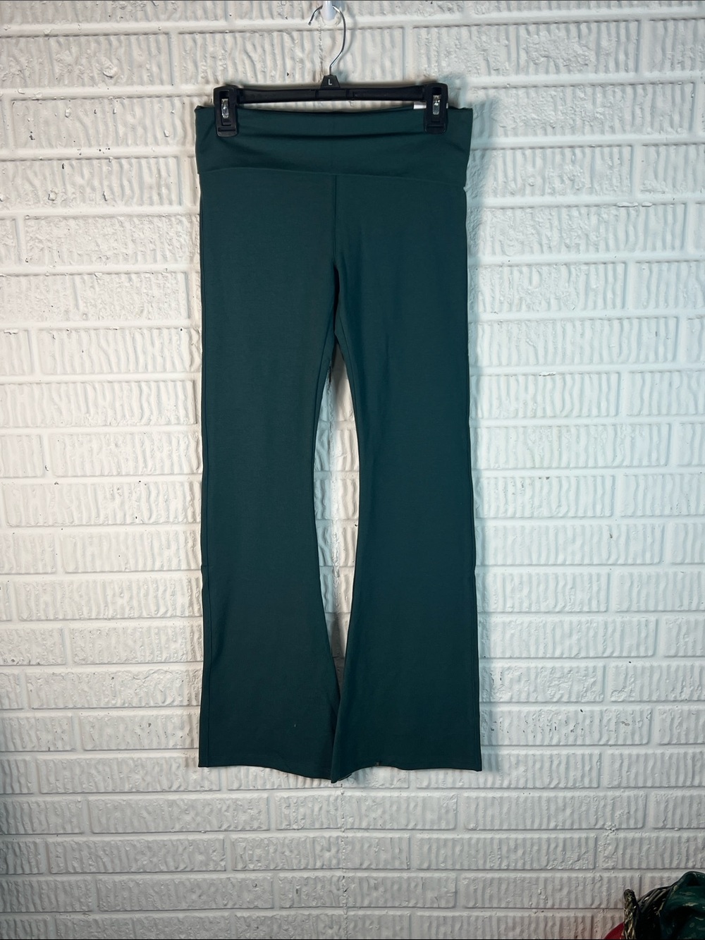 PINK Green Fold-Over Yoga Pants NWT - Picture 2 of 4
